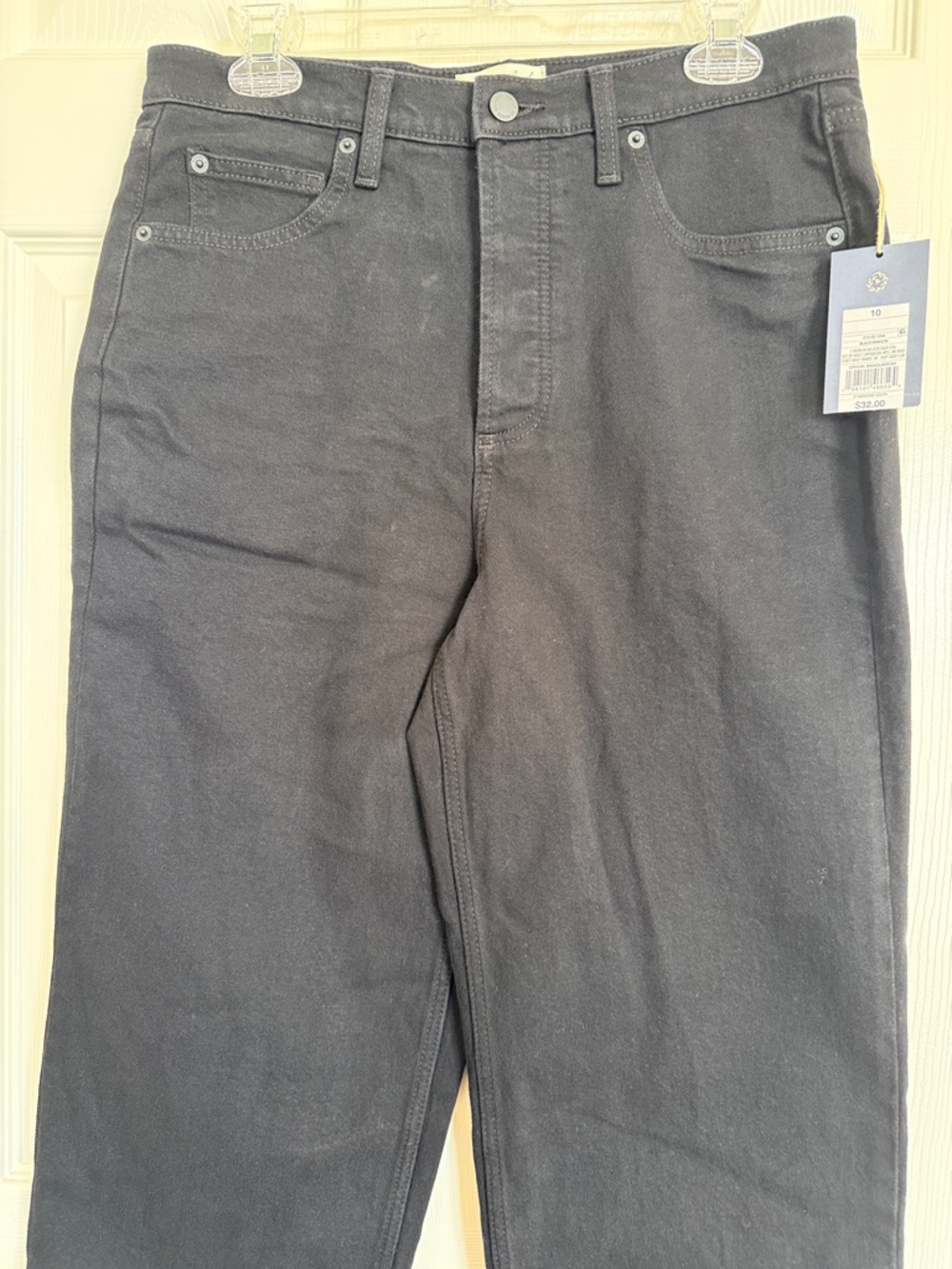 New! Women's High-Rise Straight Ankle Jeans - Universal Thread™ , Black Size 10 - Picture 4 of 10